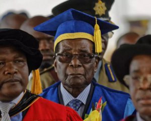 Дальше - импичмент. Мугабе отказался уходить в отставку
