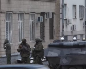 Переворот в Луганске: Плотницкого игнорируют, Корнет забаррикадировался