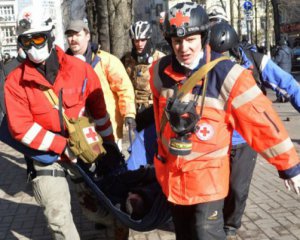 Президент приравнял раненых майдановцев к участникам боевых действий