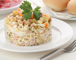 Скільки коштує приготувати салат "Олів'є"