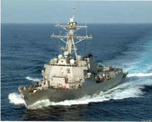 В акваторию Черного моря вошел американский эсминец с ракетами Tomahawk