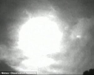 Унікальне відео падіння метеориту збурило мережу