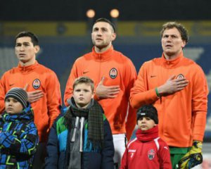 Ультрас зупинили автобус "Шахтаря" і поставили гравцям ультиматум