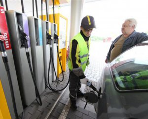 Эксперты рассказали, сколько будет стоить бензин в декабре
