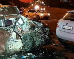 Смертельная авария в Киеве - водитель скончался на месте