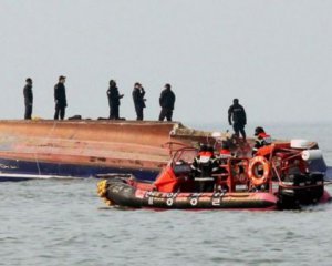 Рибацький човен зіткнувся з танкером:  13 загиблих
