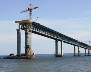 Оккупанты планируют открыть мост в Крым до конца 2018 года