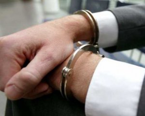 Чиновника из Рады задержали с бухгалтерией Саакашвили-Курченко