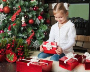 Скільки українці готові витратити на новорічні подарунки