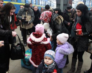 Майже 80% переселенців не повернуться на Донбас