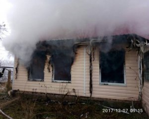В пожаре под Киевом сгорели владельцы дома