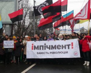 Мітингувальники оголосили 4 вимоги до ВР і вирушили до СІЗО для підтримки Саакашвілі