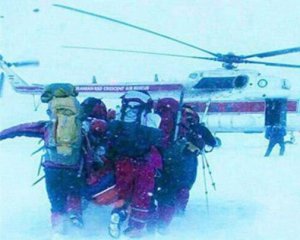 Группа туристов погибла под снегом