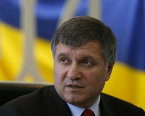 "Готували платформу до "повернення" Криму в РФ" - Аваков свідчить по держзраді Януковича