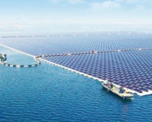 Запустили найбільшу в світі плавучу сонячну електростанцію