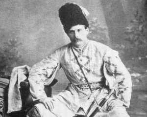 Микола Садовський голими руками відбив знамено у турків