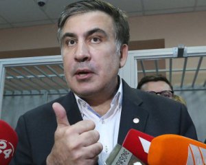 Разворот на 180 градусов: Луценко уже не подозревает Саакашвили в перевороте за деньги Курченко