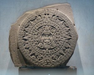 На камне-календаре ацтеков приносили ритуальные жертвы