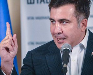 Саакашвили и его партия полностью отрекаются от штурма Октябрьского дворца