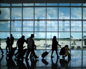 Найзавантаженіший аеропорт у світі відмінив усі рейси