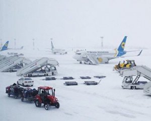 Негода: рейси з аеропорту &quot;Київ&quot; перенаправляють у &quot;Бориспіль&quot;