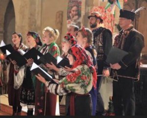 Різдво по-українськи показали у Франції