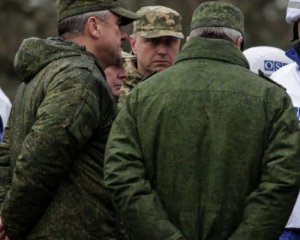 Експерт розповів, чого чекати від виходу російських офіцерів з Донбасу