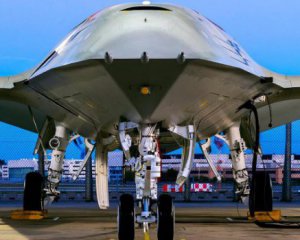 Показали первый в мире беспилотный воздушный танкер