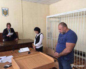 Титушку, который добивал раненого журналиста Веремия, отпустил суд
