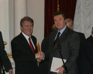 В третьем туре президентских выборов Янукович уступил Ющенко