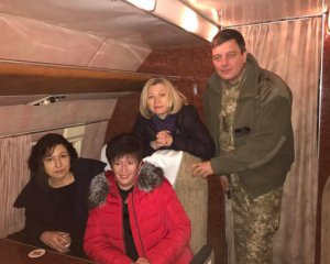 На Донбасс выехала украинская делегация по освобождению заложников