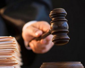 Цілодобова охорона, міжнародні експерти - що подав Порошенко про антикорупційний суд