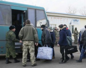 Почався другий етап обміну полоненими: ДНР повертає Україні 58 заручників