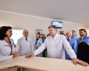 Медикам даватимуть житло - Порошенко підписав реформаторський закон