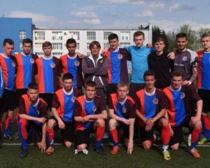 18 футболистов пожизненно дисквалифицировали за выступления в сборной ДНР