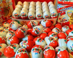 Жінка за раз вкрала з гіпермаркету 220 "кіндер-сюрпризів"