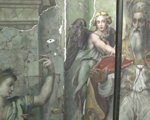 Під час прибирання знайшли фрески Рафаеля