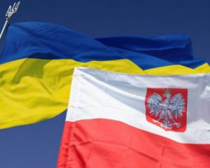 Назвали, скільки українців отримали статус біженця в Польщі
