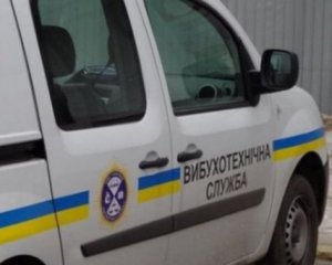 Два торгових центри евакуювали після оголошення про замінування