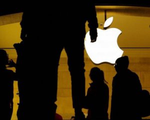 Скандал зі старими iPhone: компанія Apple втратить $10 млрд