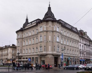 В двух архитектурных памятниках Львова откроют отель