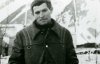"Рано научился играть на гитаре, овладел шахматами, упорно играл в футбол" - 80 лет назад родился Василий Стус