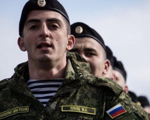 Росія призвала до армії 10 тис кримчан з початку анексії
