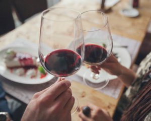 Что дает организму ежедневное употребление вина