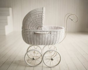 Шестикласниця народила доньку від брата-дев'ятикласника