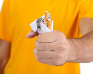 Вчені розповіли про залежність після першої сигарети