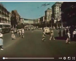 Громадський транспорт і наземні переходи: в мережу виклали унікальне відео Києва 1950-х