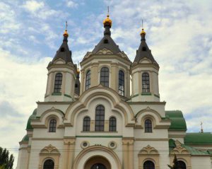 У Запоріжжі вибухнув скандал на зборах УПЦ МП через українську мову