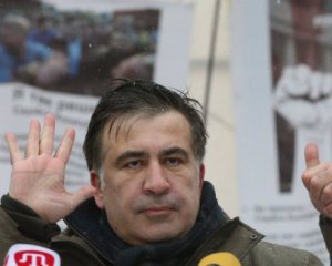 Саакашвили взял паузу с импичментами Порошенко