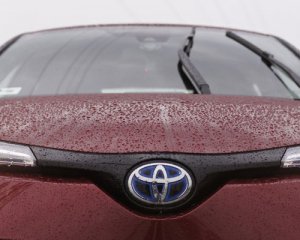 Toyota додасть у свої автомобілі асистента Alexa від Amazon